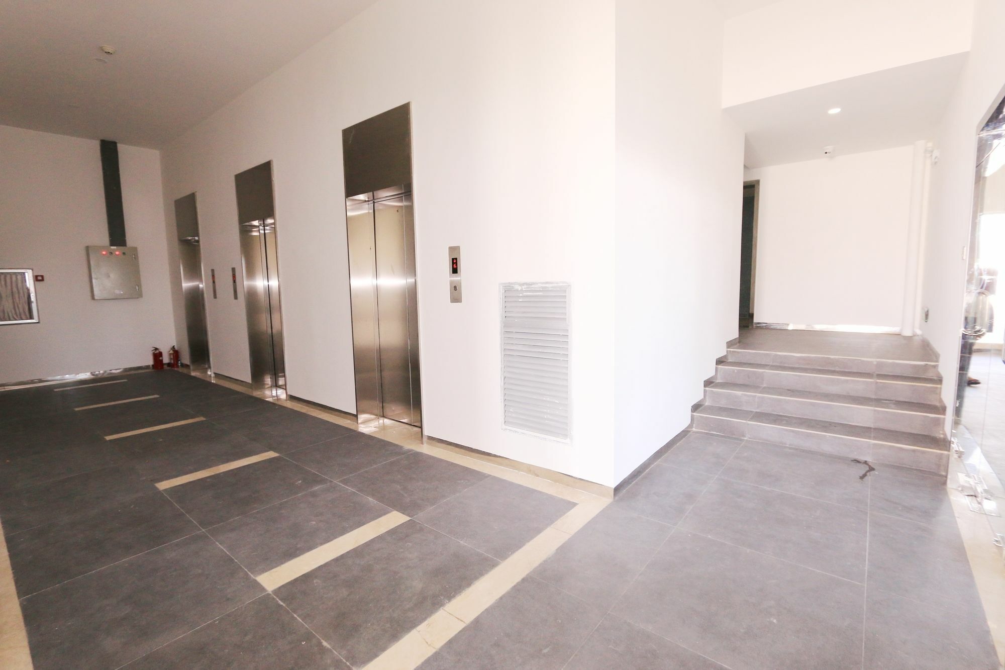 Eastland Hotel & Apartment Πνομ Πενχ Εξωτερικό φωτογραφία